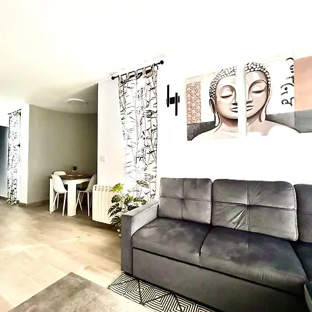 Apartment Atico En El Centro De Con Gran Piscina Comunitaria Salou