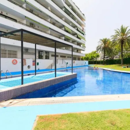 Apartment Atico En El Centro De Con Gran Piscina Comunitaria *
