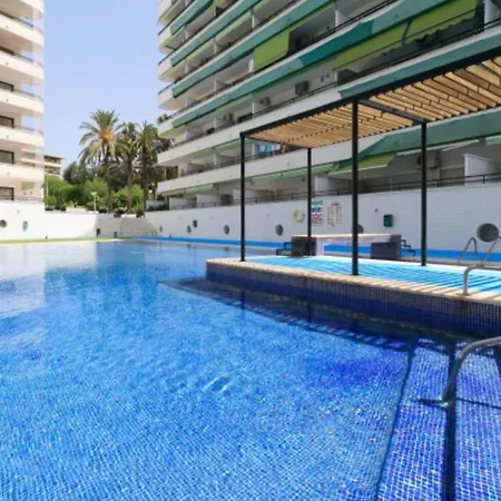 Apartment Atico En El Centro De Con Gran Piscina Comunitaria Salou